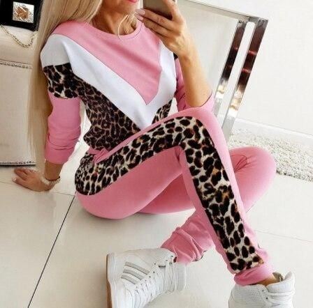 V-Style Cheetah Printed Winter 2-Pcs Tracksuit For Her.